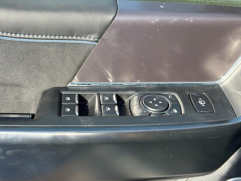 New 2026 Ford F250 Platinum image 17