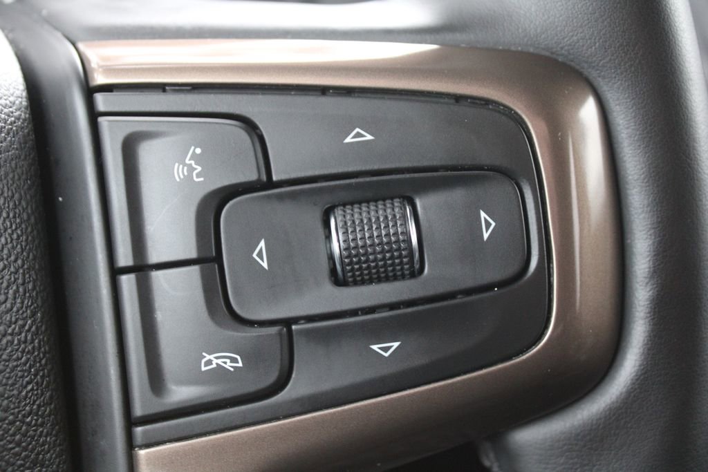 Used 2023 Chevrolet Suburban High Country image 38