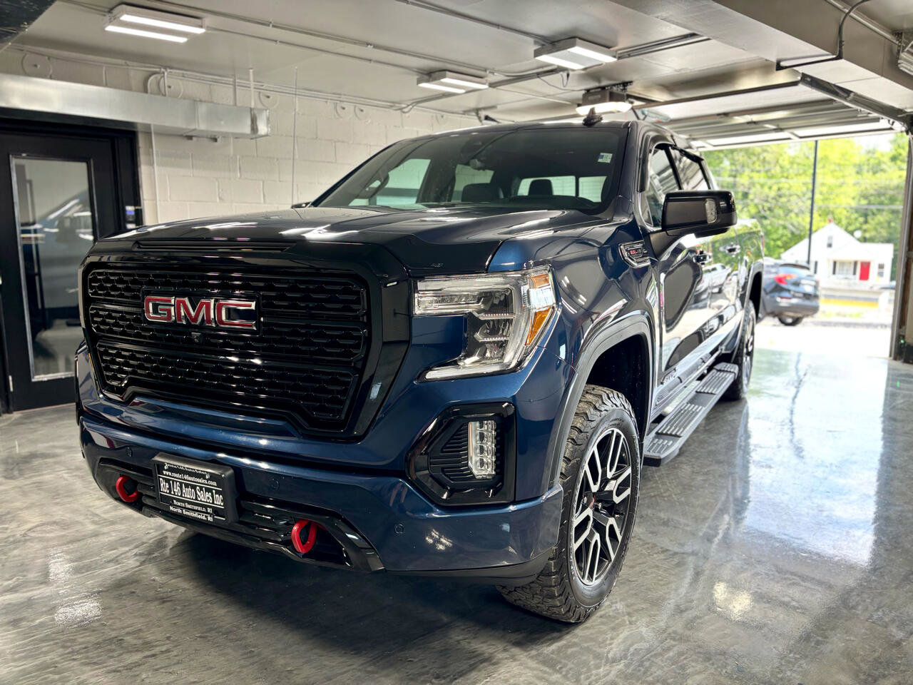 Used 2019 GMC Sierra 1500 AT4 w/ AT4 Premium Package image 4