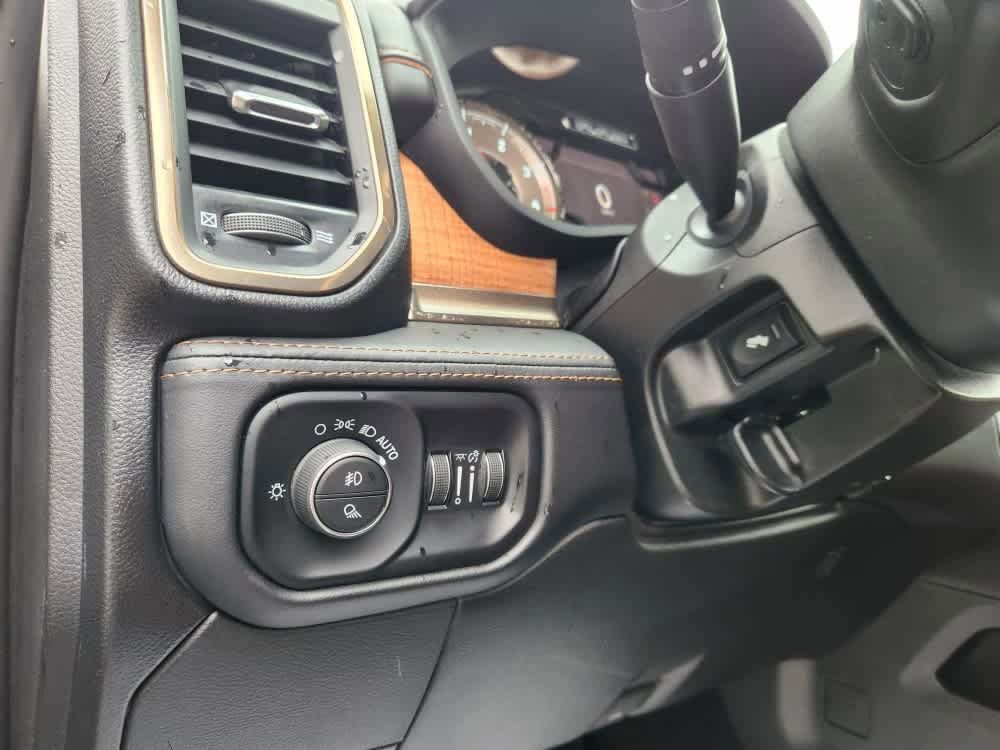 Used 2022 RAM 3500 Limited image 26