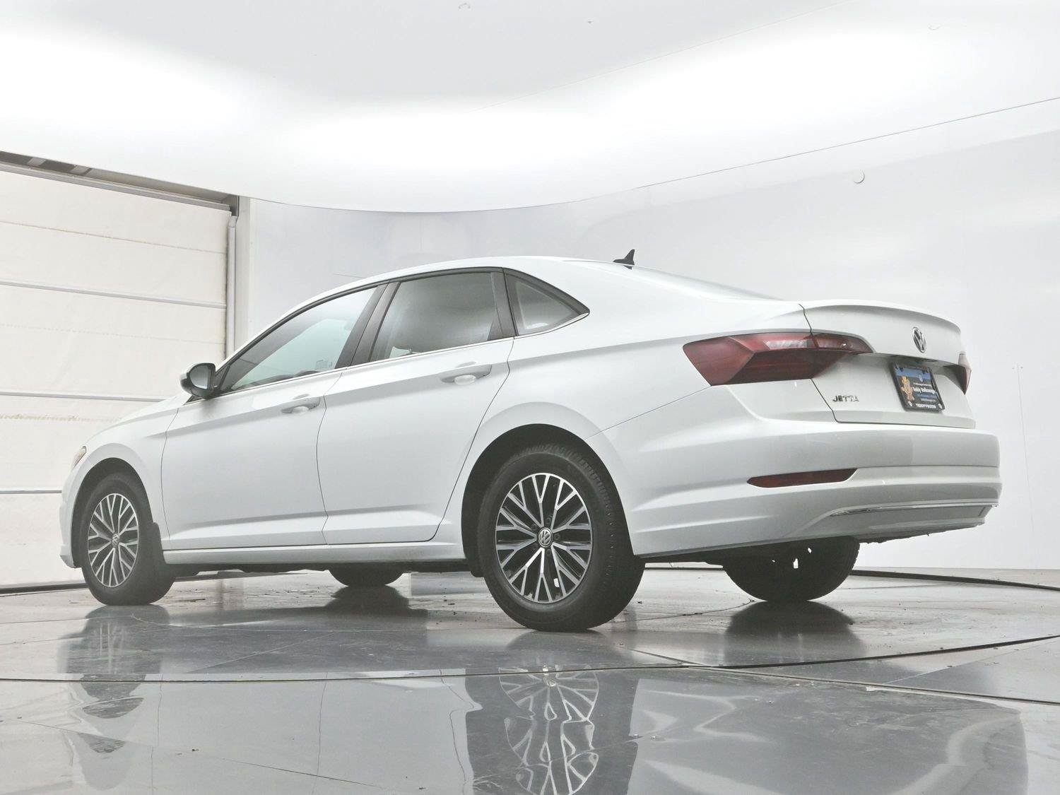 Used 2021 Volkswagen Jetta SE w/ SE Cold Weather Package FWD image 30