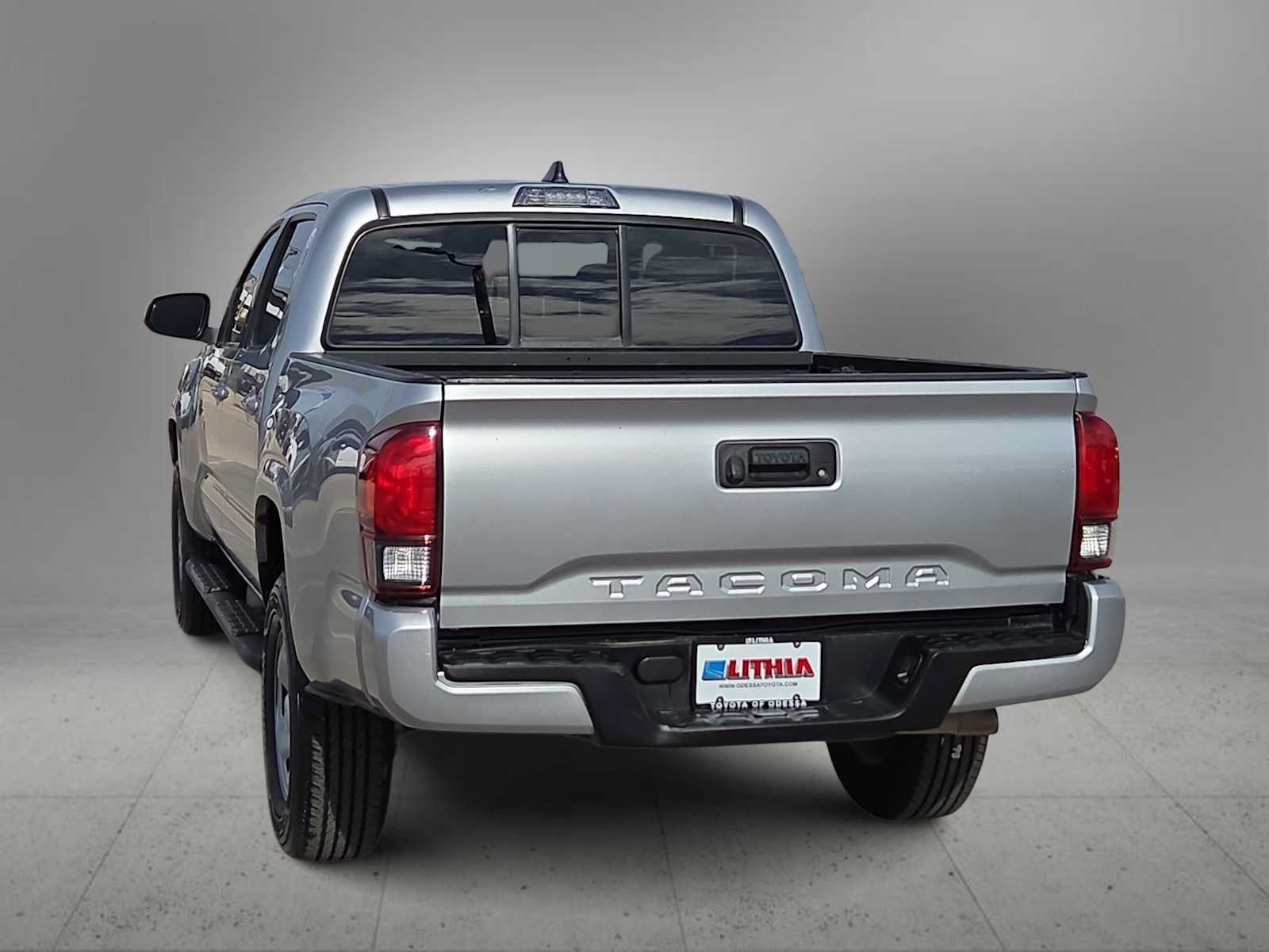 Used 2022 Toyota Tacoma SR w/ SR Convenience Package RWD image 7