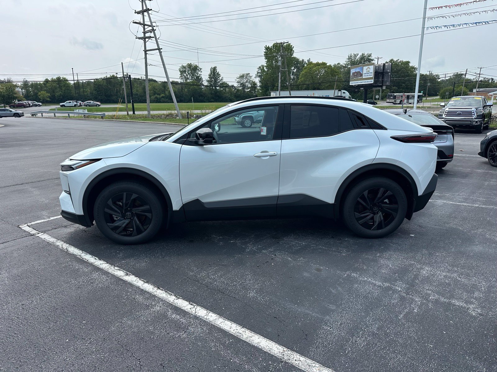 New 2026 Toyota C-HR AWD/4WD image 2