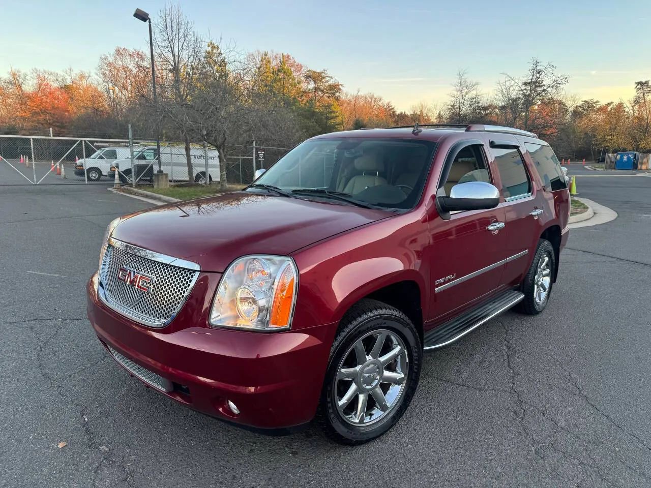 Used 2011 GMC Yukon Denali image 23