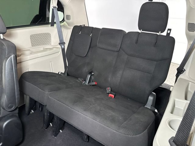 Used 2020 Dodge Grand Caravan SE w/ UConnect Hands-Free Group FWD image 18