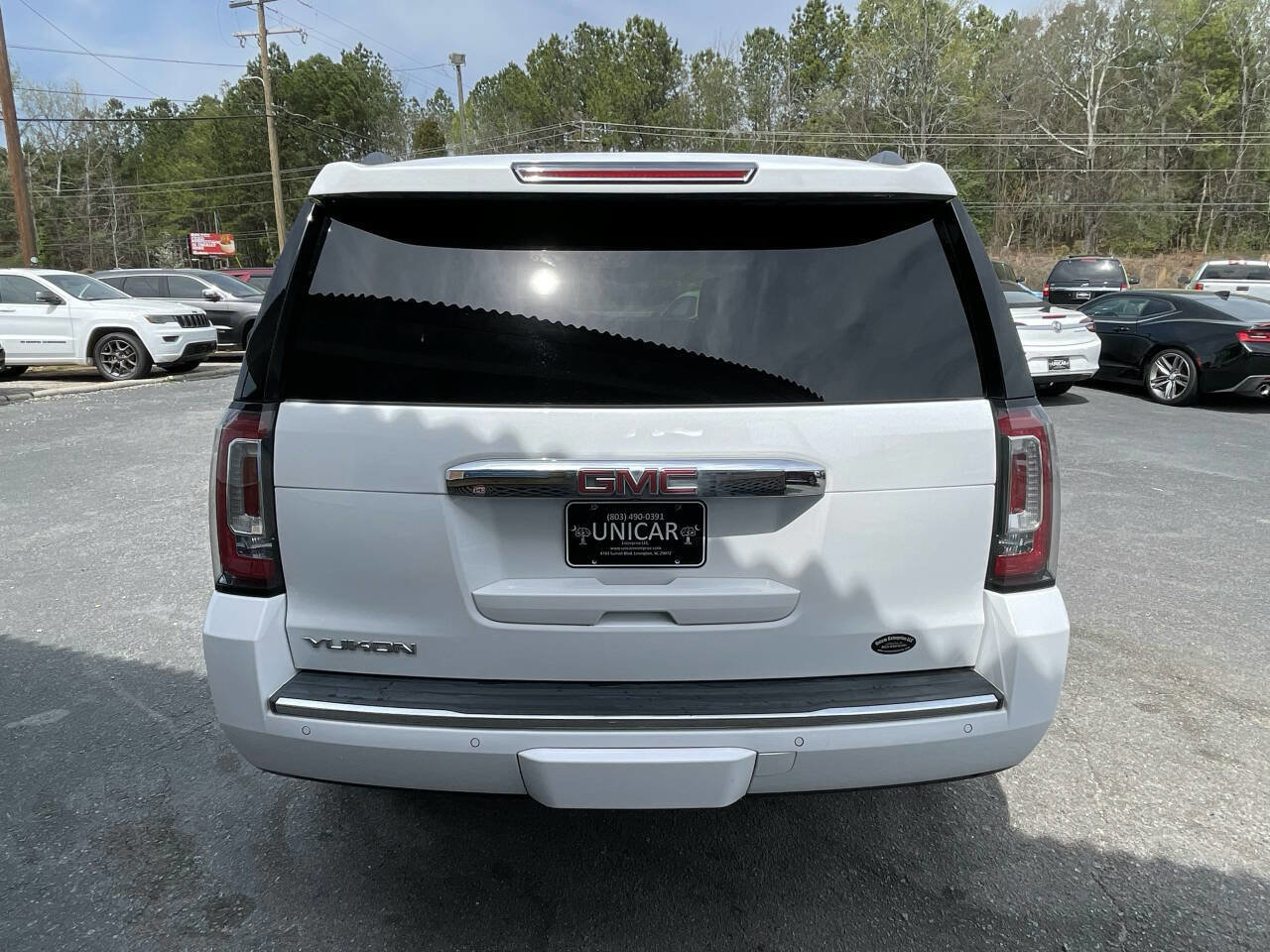 Used 2018 GMC Yukon Denali image 6