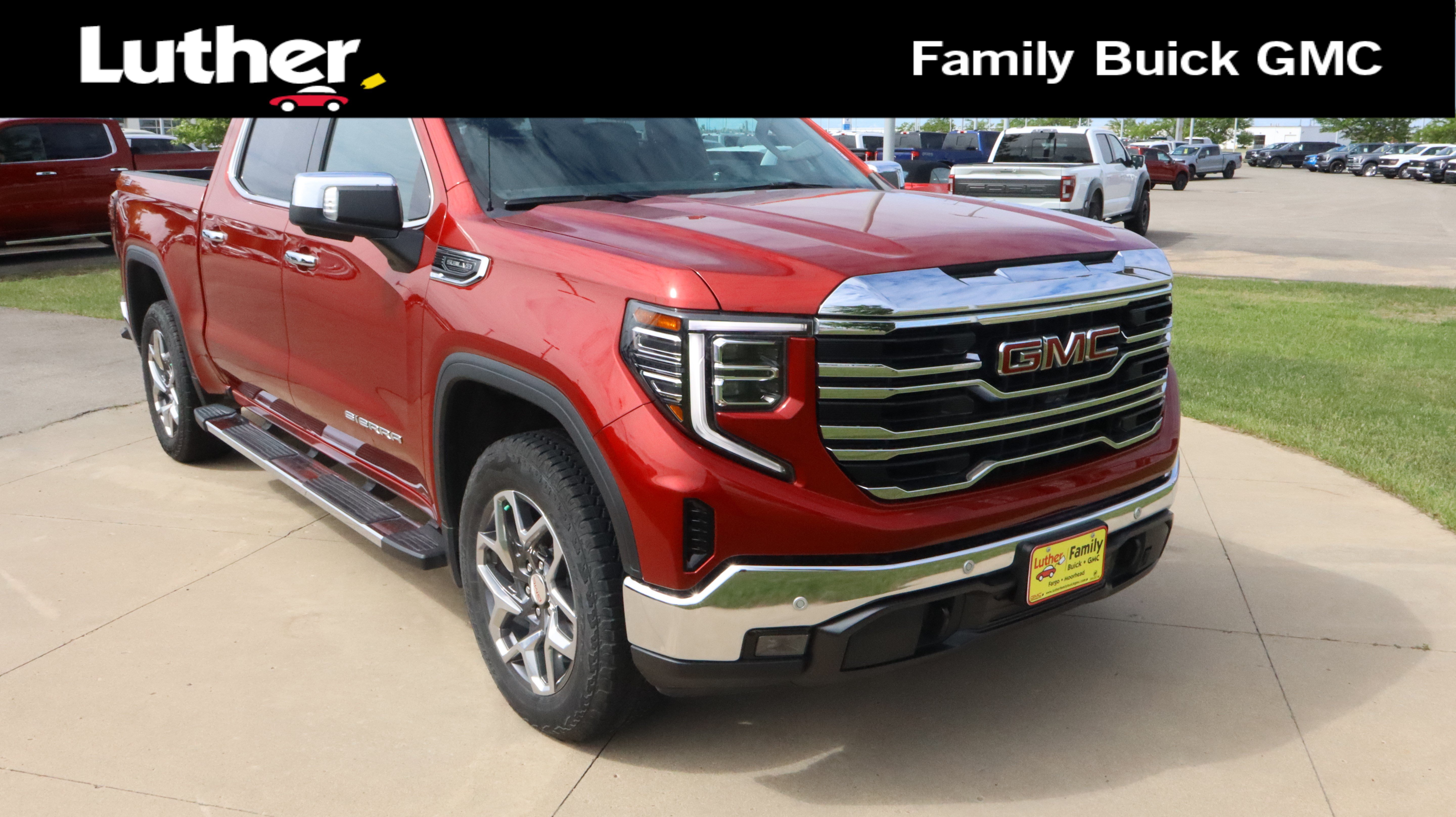 Used 2024 GMC Sierra 1500 SLT w/ SLT Premium Plus Package AWD/4WD image 1