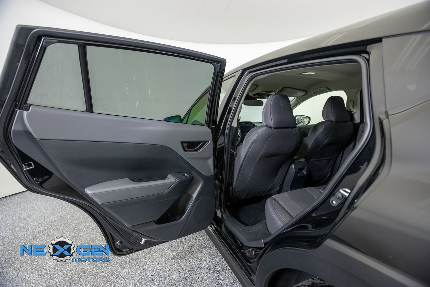 Used 2024 Subaru Crosstrek 2.0i AWD/4WD image 25