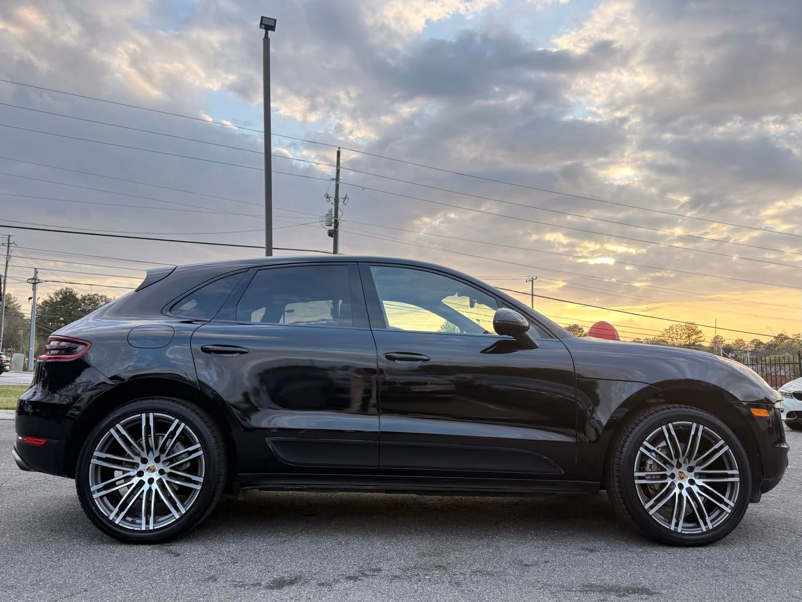 Used 2017 Porsche Macan S image 6