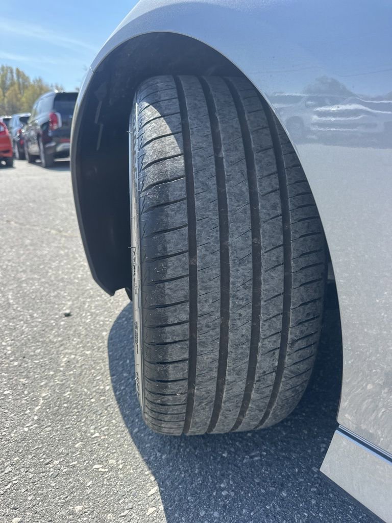 Used 2024 Nissan Z Performance w/ Floor Mat Package image 29