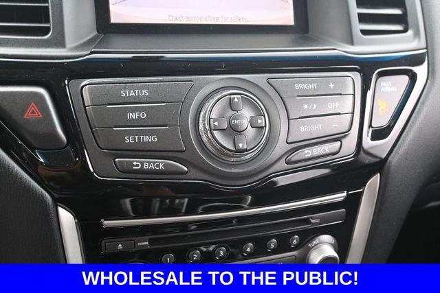 Used 2014 Nissan Pathfinder SV FWD image 24