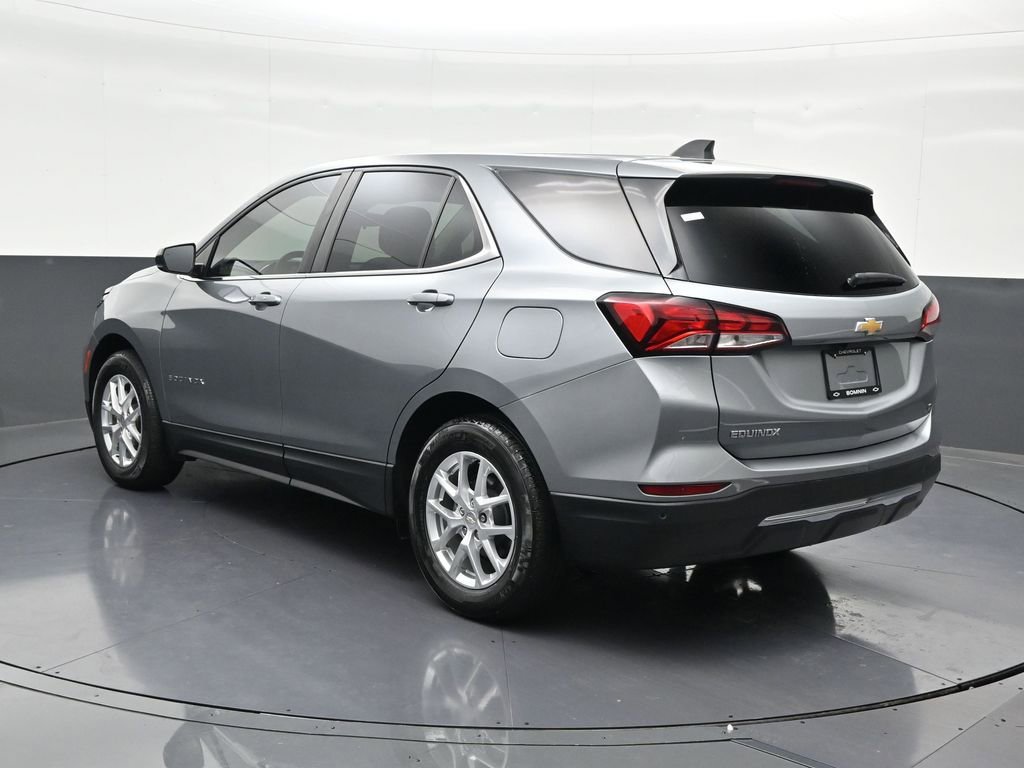 Used 2024 Chevrolet Equinox LT FWD image 3
