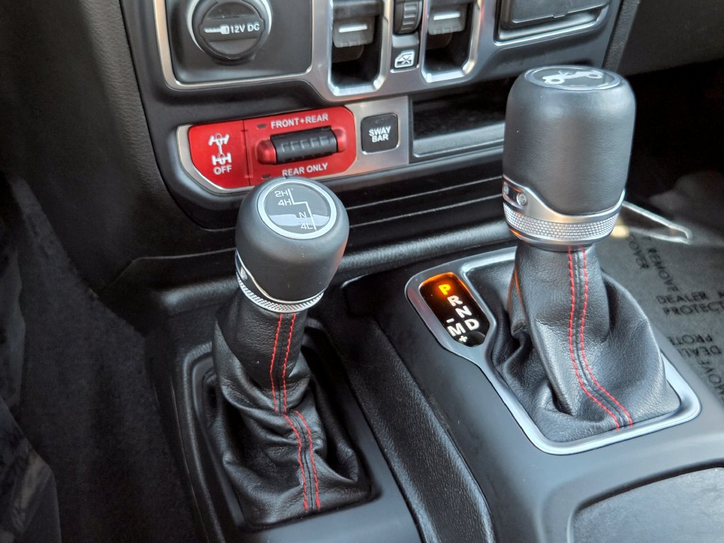 Used 2019 Jeep Wrangler Unlimited Rubicon AWD/4WD image 37