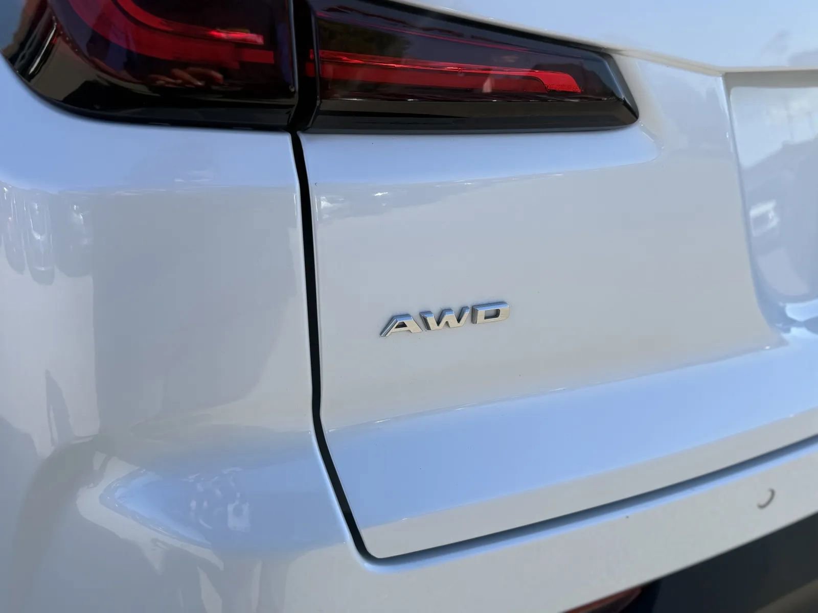 Used 2023 Cadillac XT4 Premium Luxury w/ Driver Assist Package AWD/4WD image 46