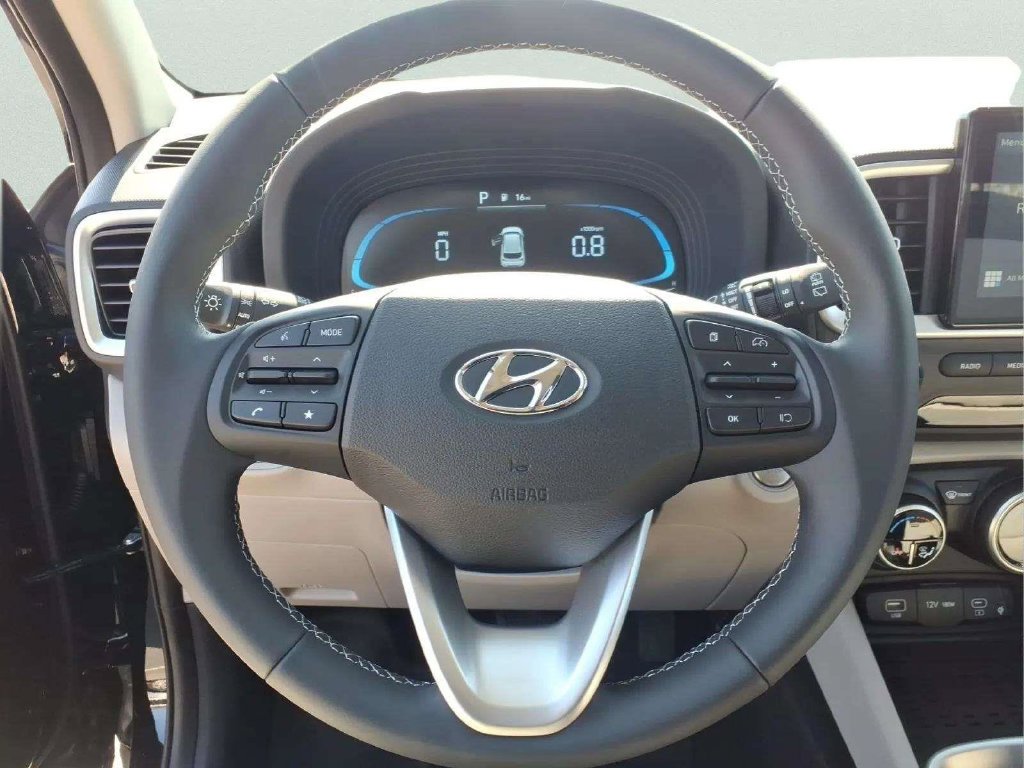 New 2026 Hyundai Venue SEL FWD image 11