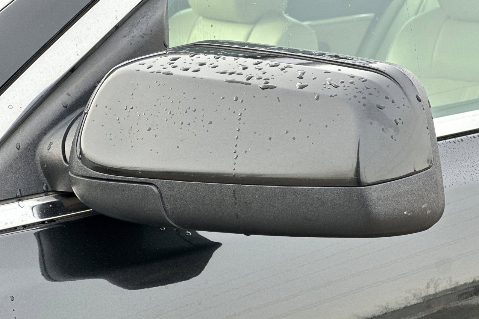 Used 2014 Lincoln MKS w/ Equipment Group 101A image 52