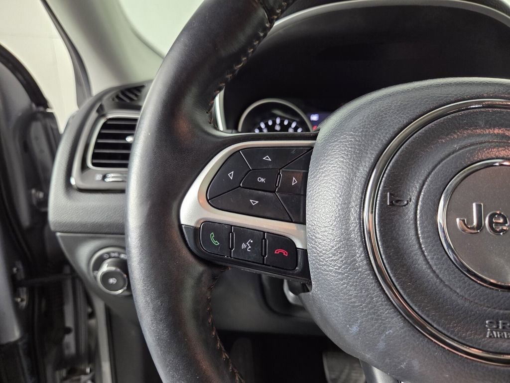 Used 2019 Jeep Compass Limited w/ Advanced Safety Group image 18