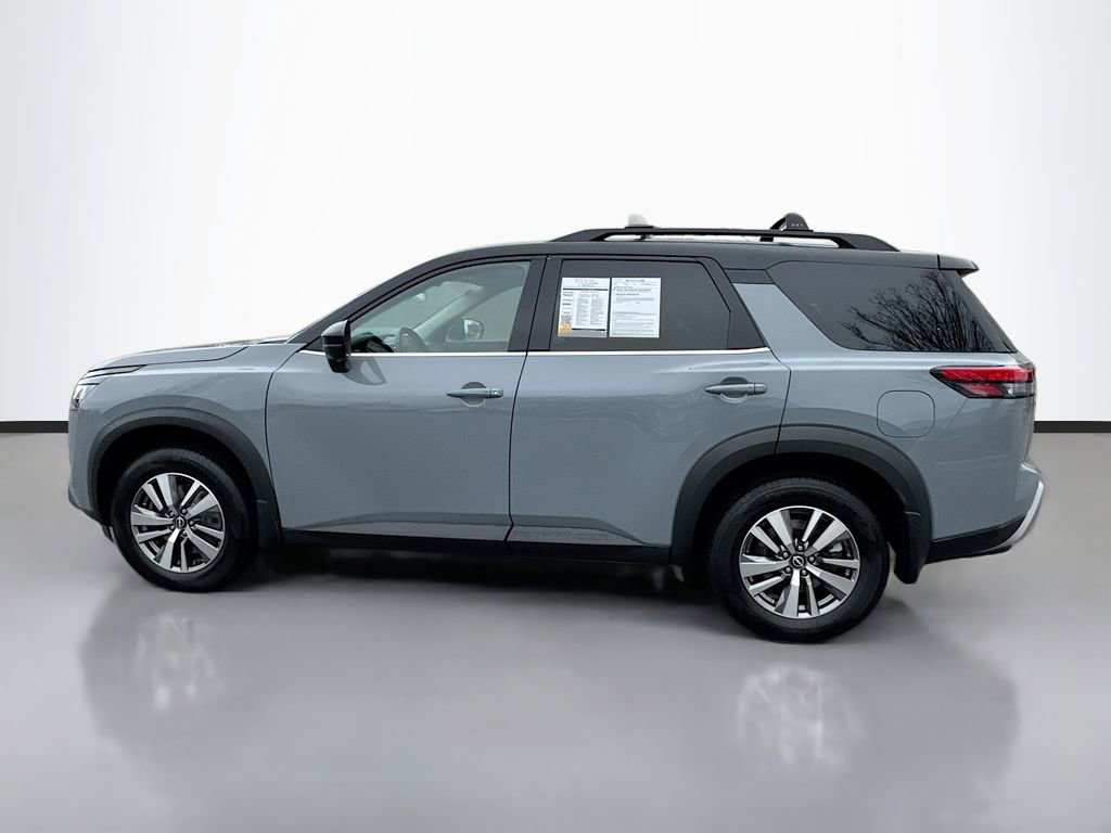 Used 2022 Nissan Pathfinder SL image 4