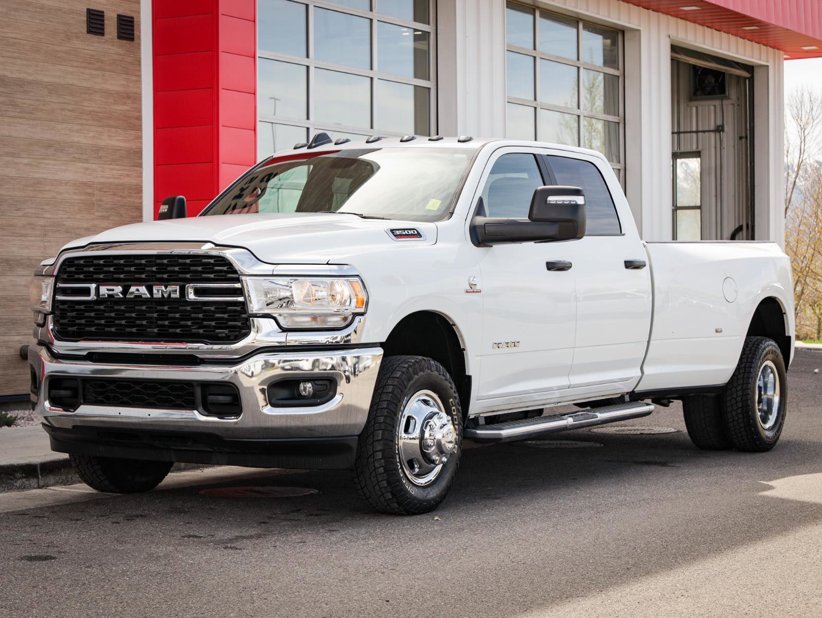 Used 2024 RAM 3500 Big Horn image 8