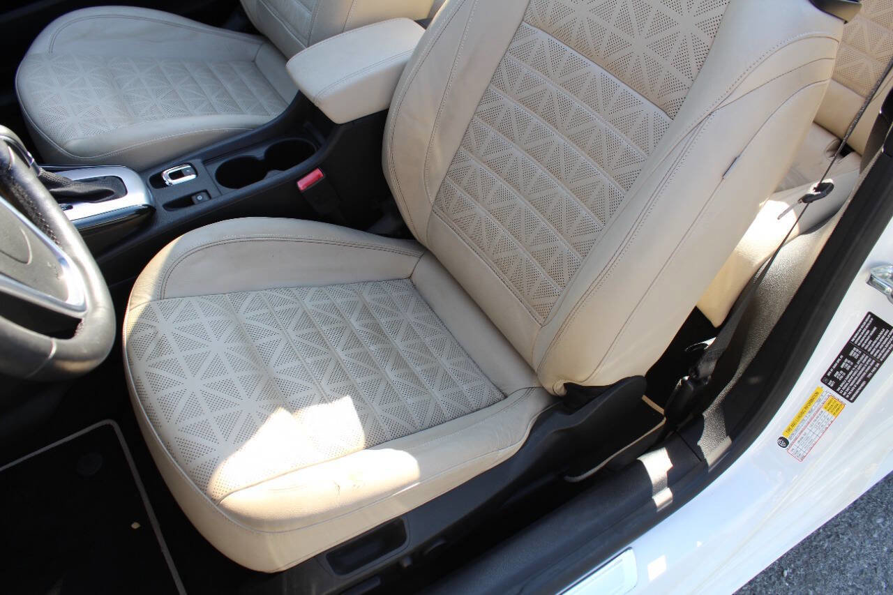 Used 2017 Buick Cascada Premium FWD image 3