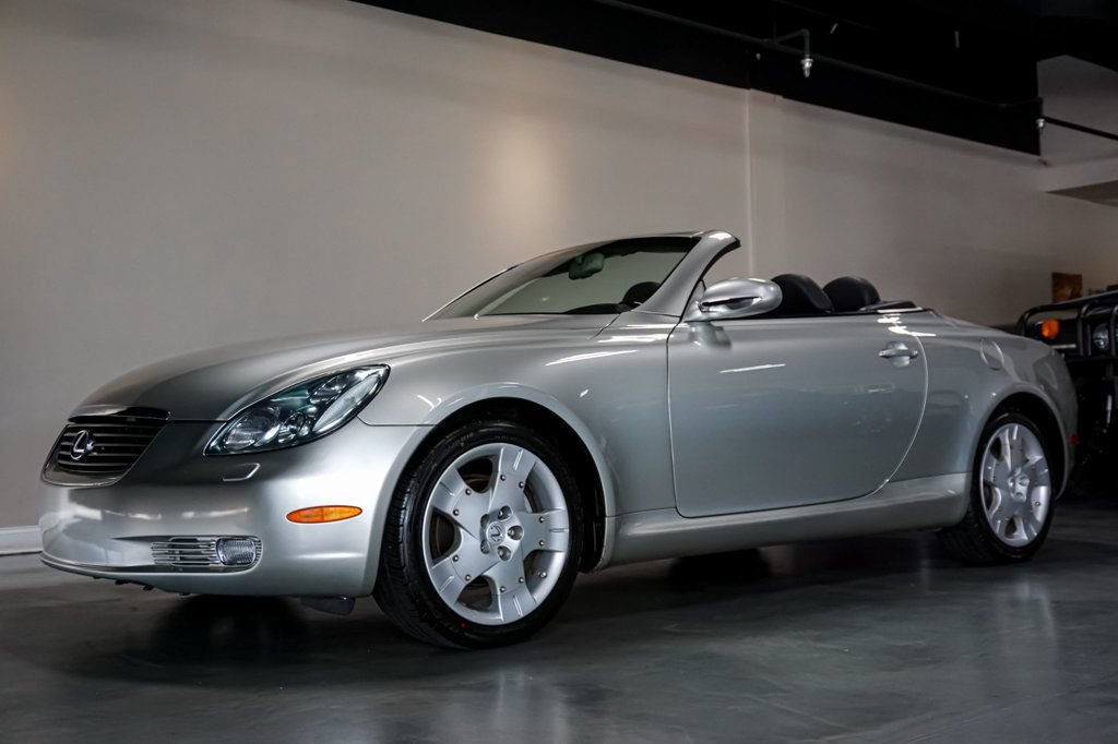 Used 2004 Lexus SC 430 Convertible RWD image 5