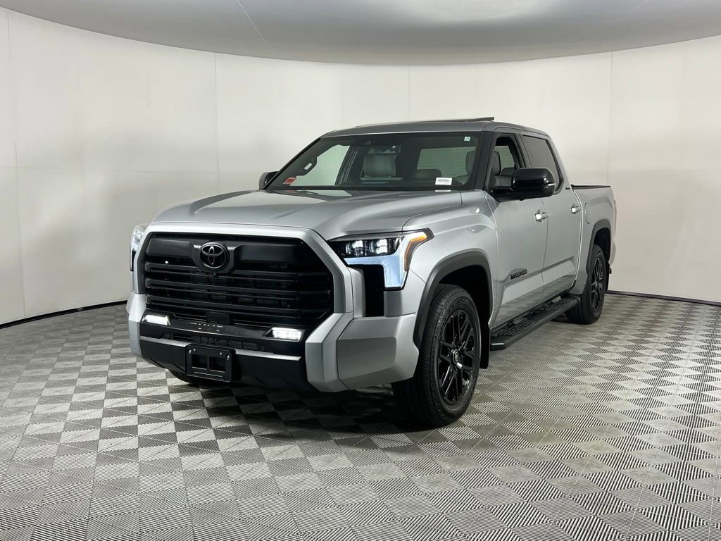 Used 2025 Toyota Tundra Limited image 3