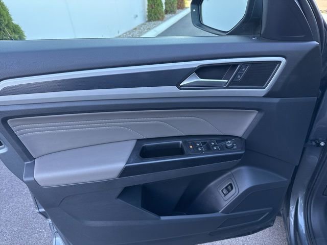 Certified 2021 Volkswagen Atlas SE w/ Panoramic Sunroof Package image 10