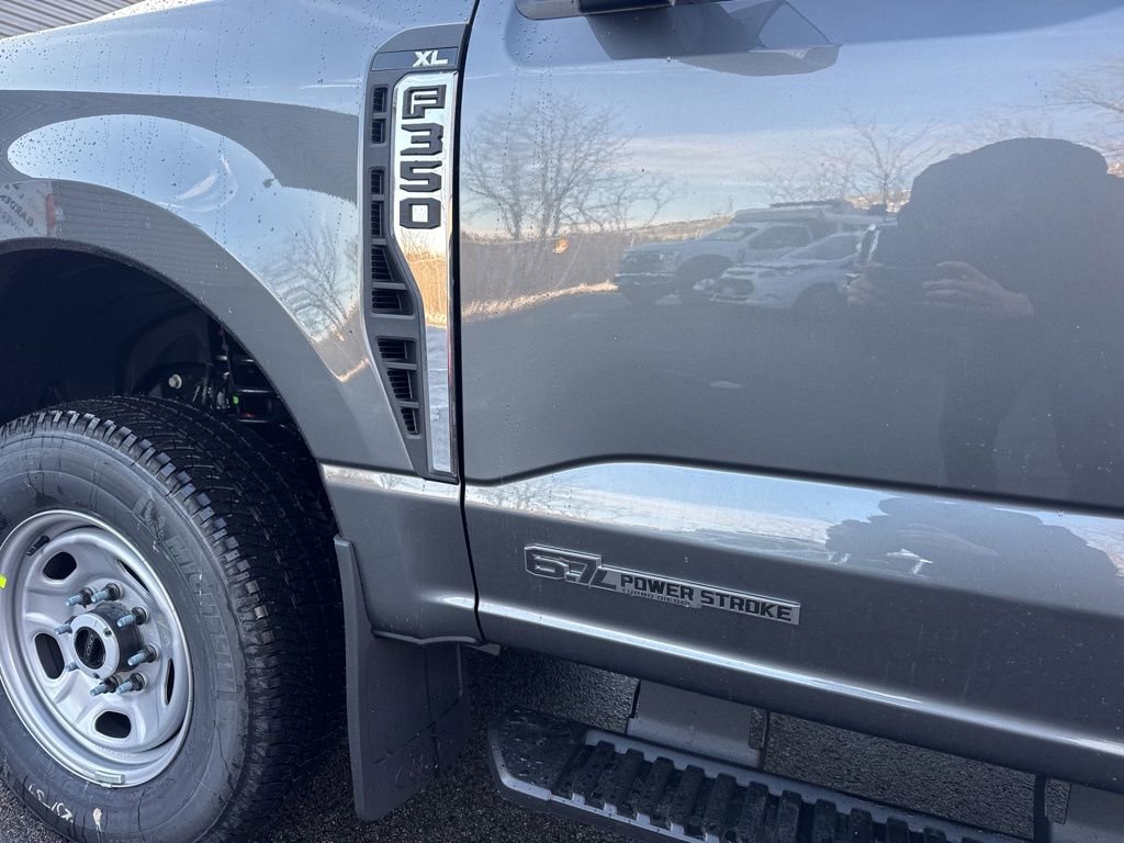 New 2026 Ford F350 XL w/ FX4 Off-Road Package image 9