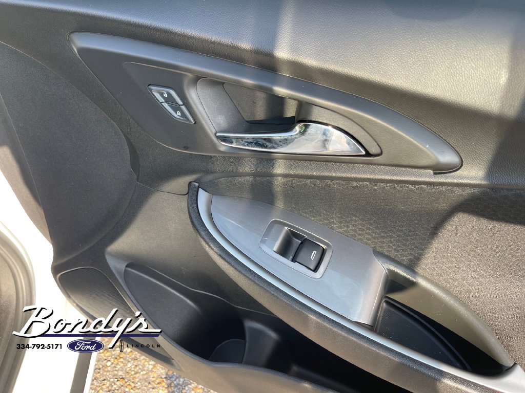 Used 2024 Chevrolet Malibu LT FWD image 19