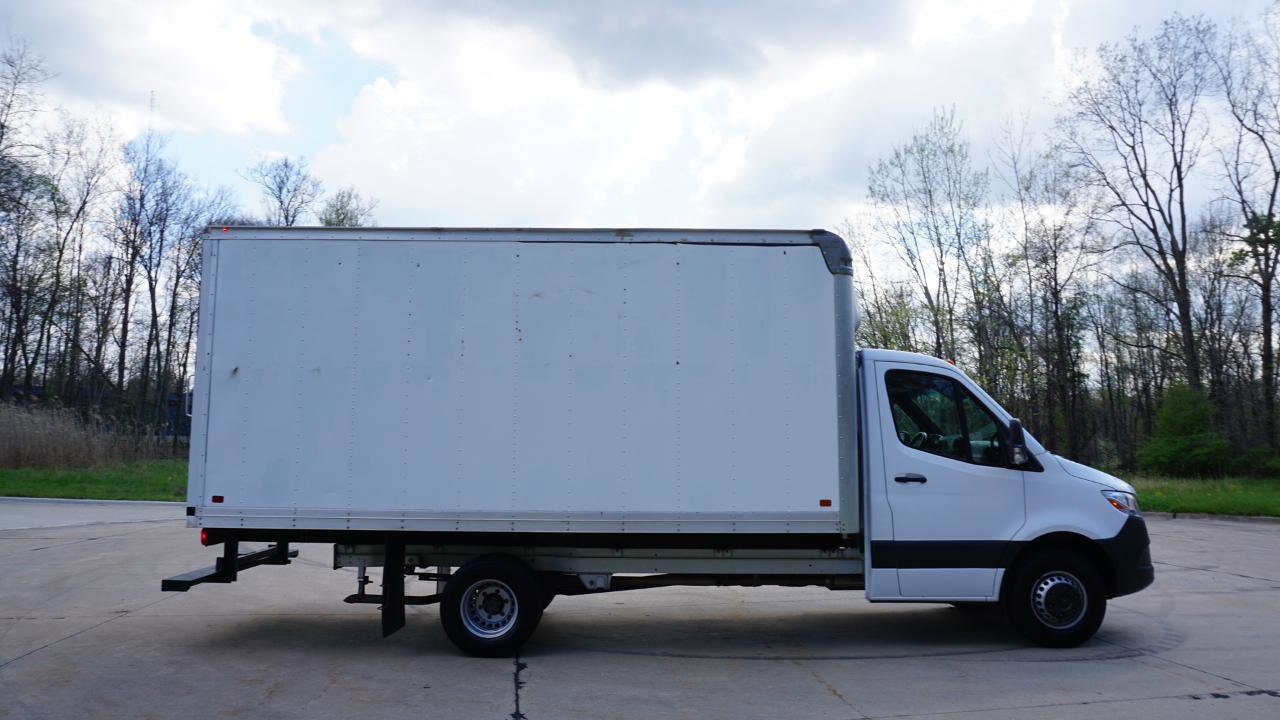 Used 2021 Mercedes-Benz Sprinter 4500 w/ Premium Package image 6
