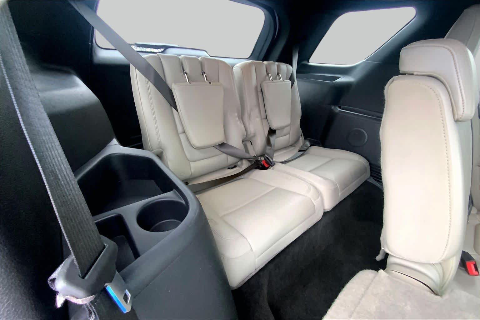 Used 2012 Ford Explorer XLT FWD image 18