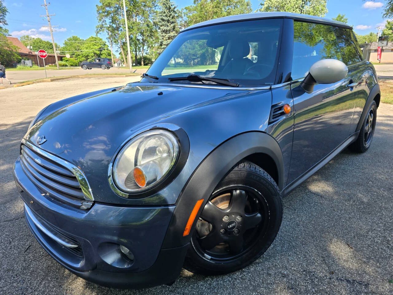 Used 2011 MINI Cooper Hardtop w/ Cold Weather Pkg FWD image 1