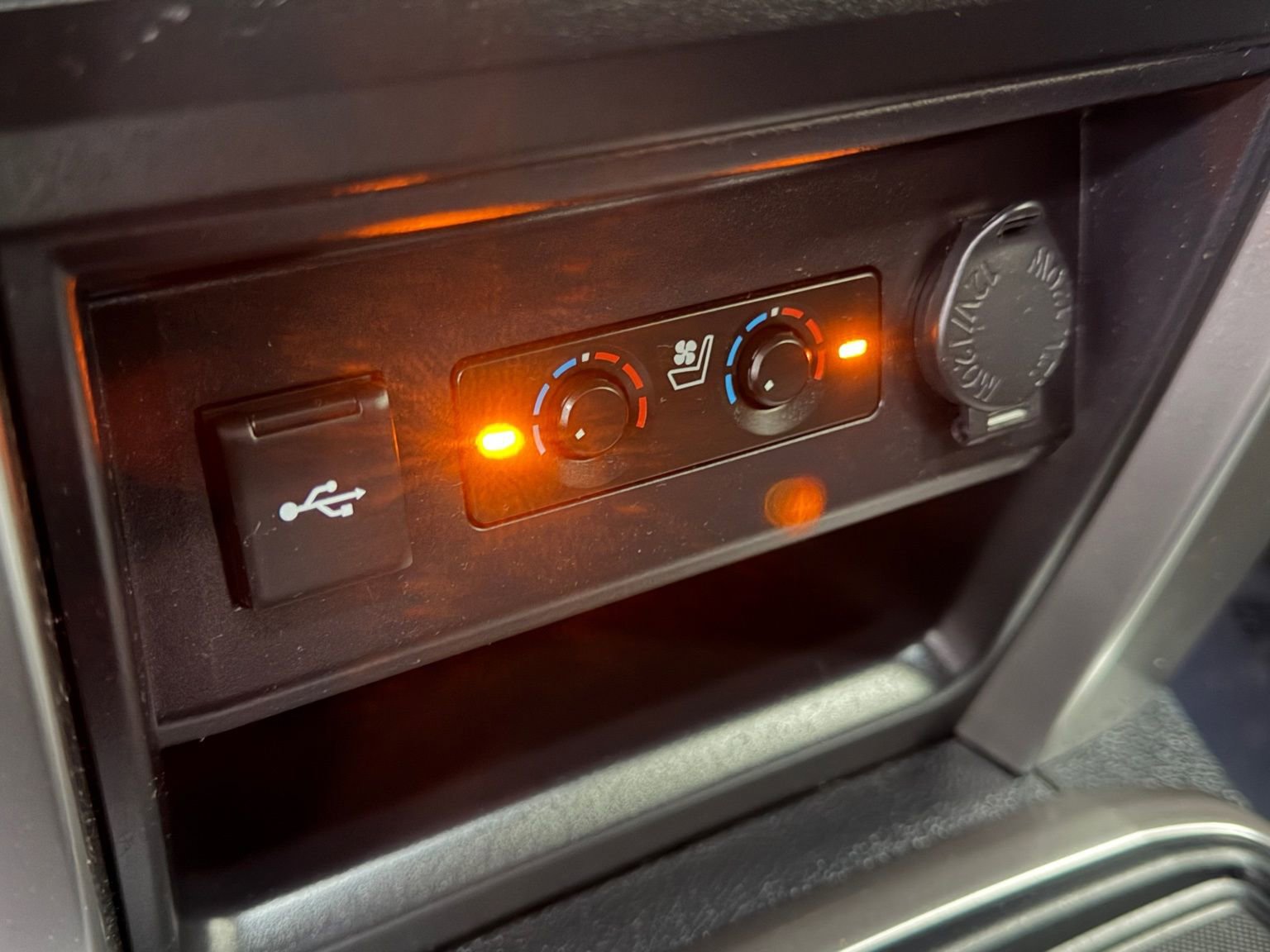 Used 2022 Toyota 4Runner Limited image 33