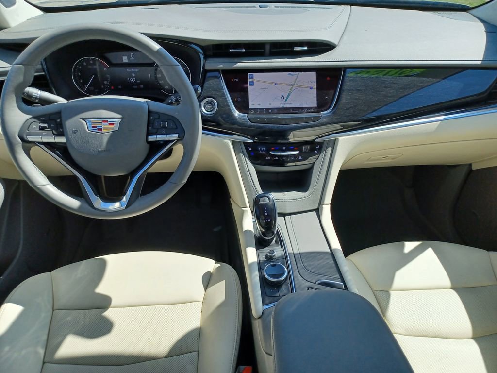 Used 2025 Cadillac XT6 Premium Luxury w/ LPO, Floor Liner Package AWD/4WD image 30