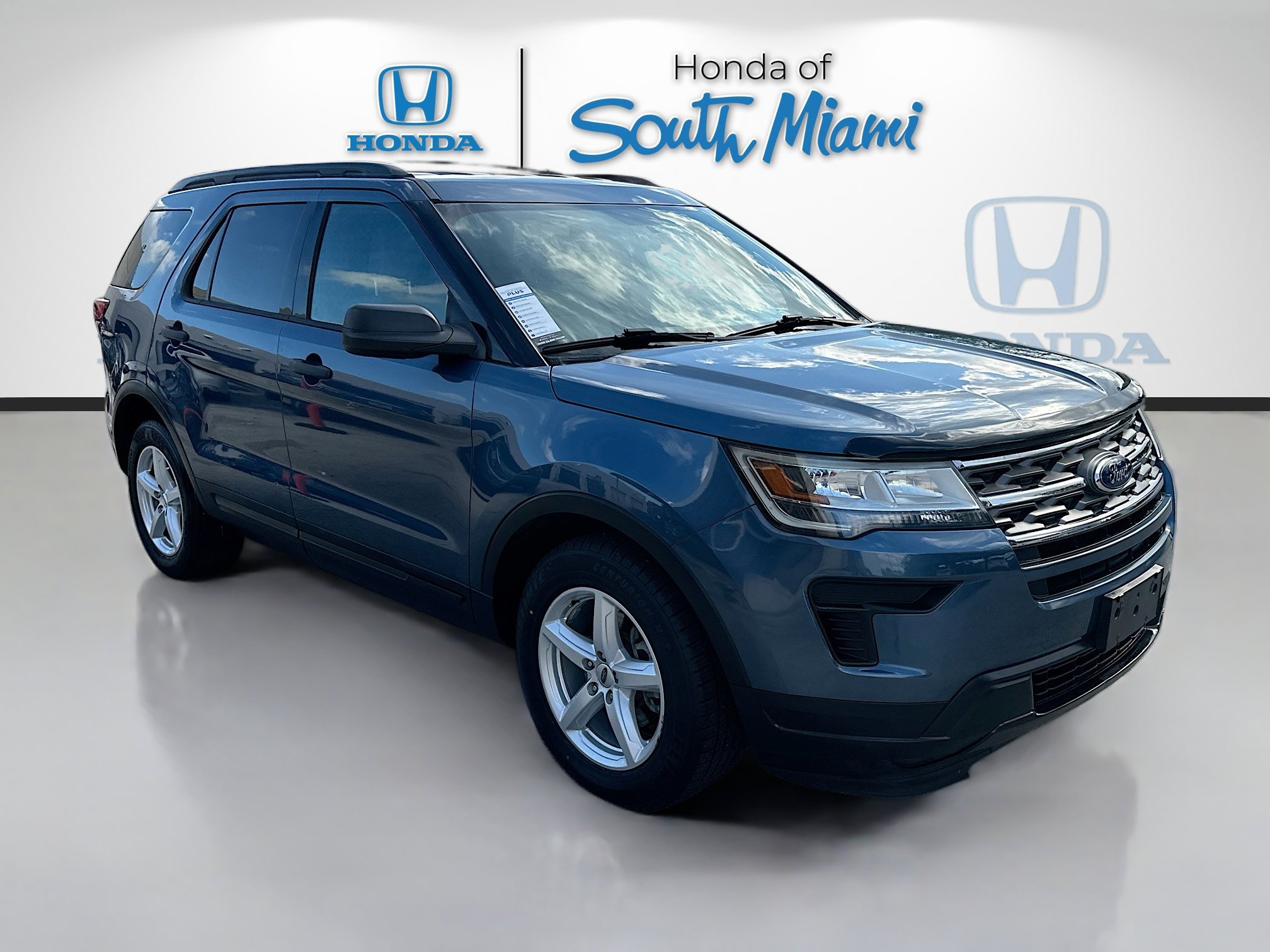 Used 2019 Ford Explorer FWD image 1