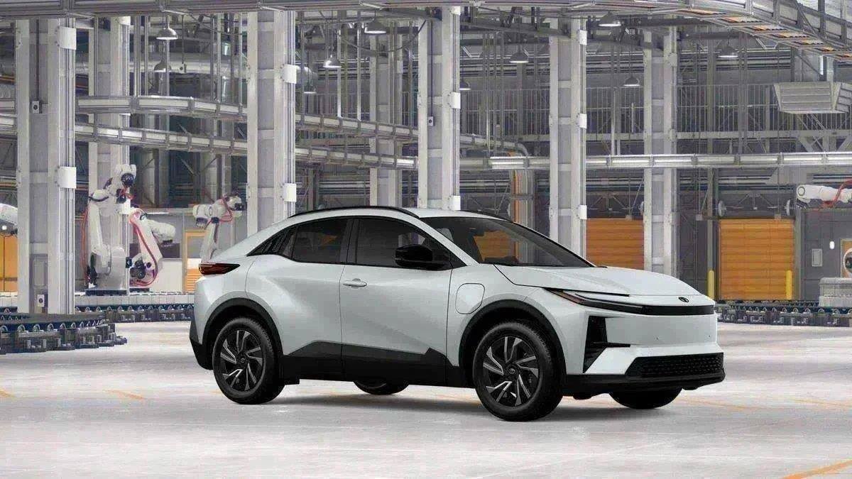 New 2026 Toyota C-HR AWD/4WD image 80