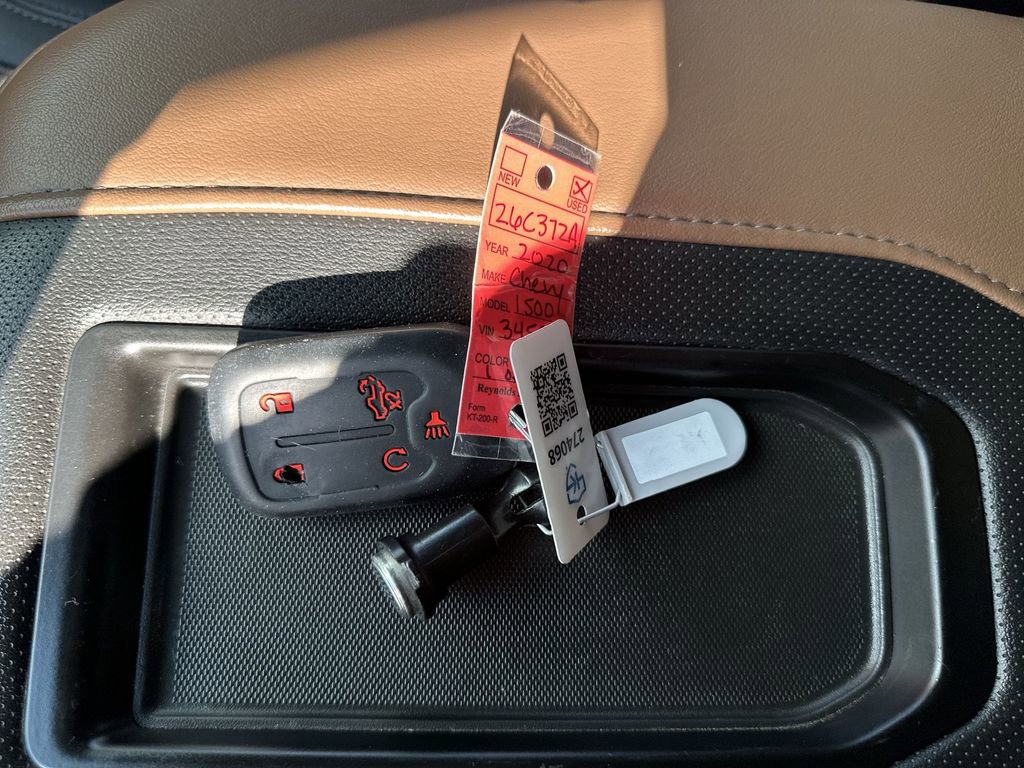 Used 2020 Chevrolet Silverado 1500 High Country w/ Technology Package image 22
