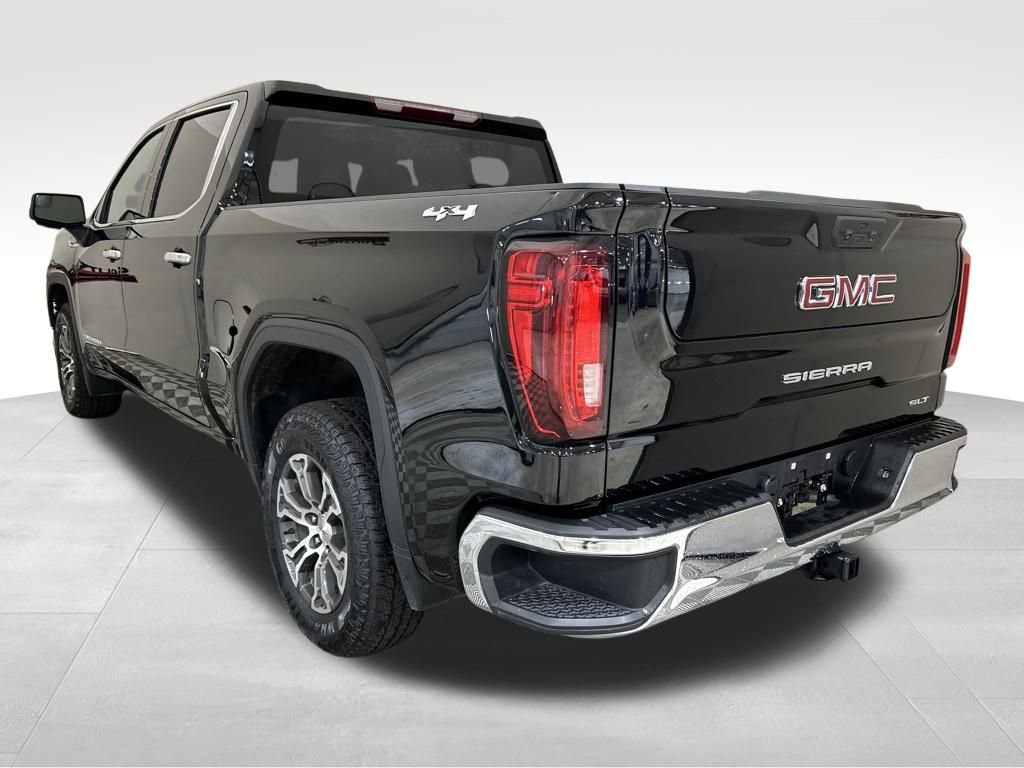Used 2025 GMC Sierra 1500 SLT image 3