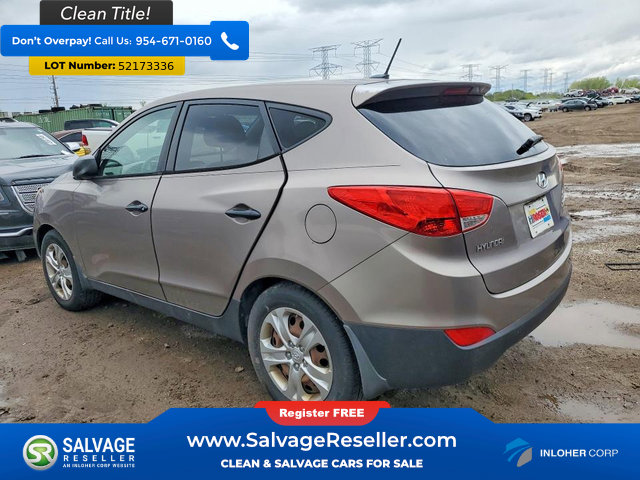 Used 2012 Hyundai Tucson GL FWD image 3