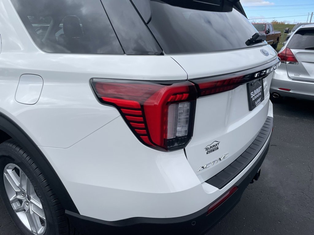 New 2026 Ford Explorer Active image 40