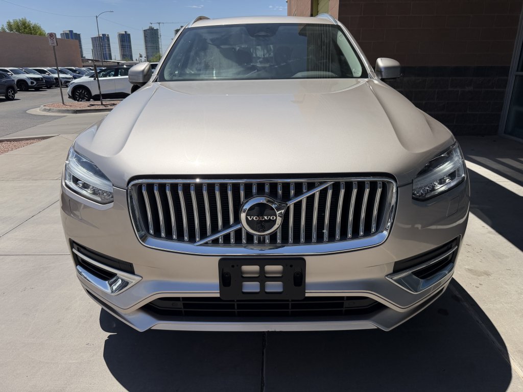 Used 2023 Volvo XC90 T8 Plus w/ Protection Package Premier AWD/4WD image 10