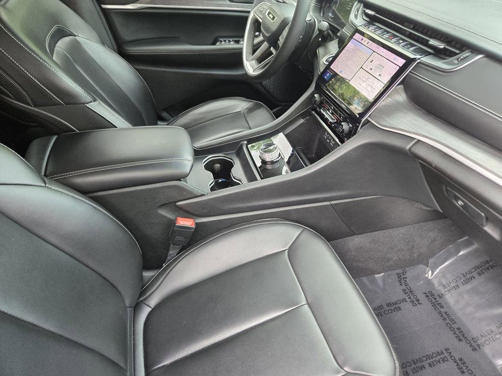 Used 2023 Jeep Grand Cherokee Limited RWD image 18
