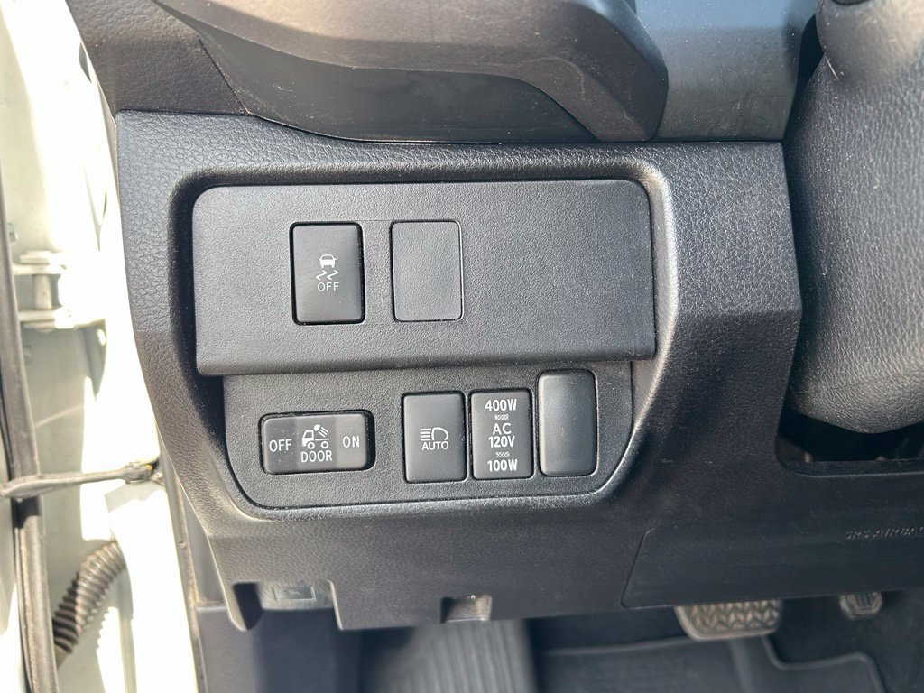 Used 2023 Toyota Tacoma TRD Sport AWD/4WD image 19