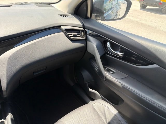 Used 2022 Nissan Rogue Sport SL FWD image 21
