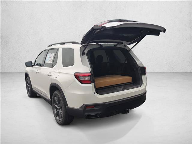 New 2026 Honda Pilot Sport image 9