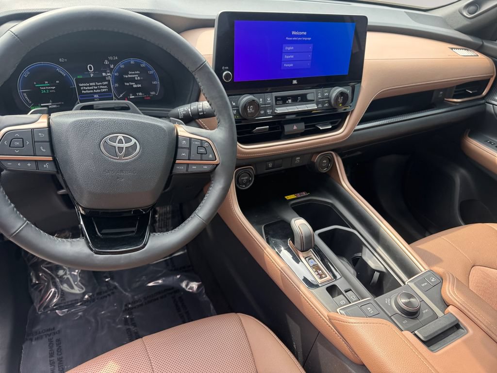 Used 2025 Toyota Grand Highlander AWD Hybrid image 10