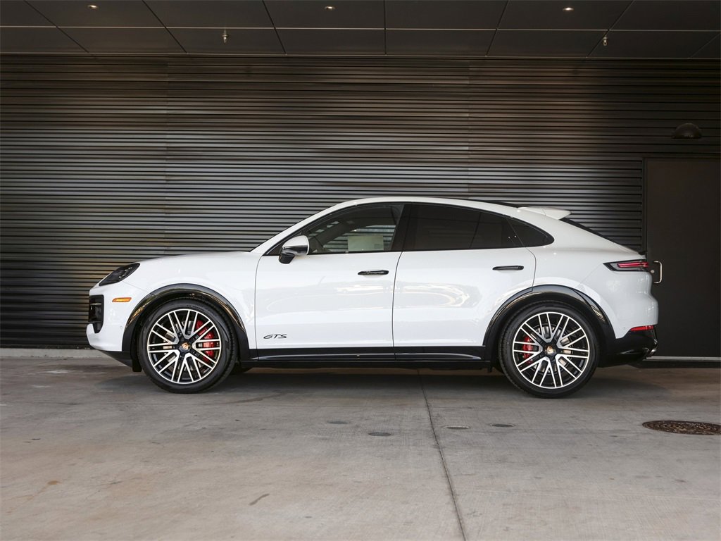 New 2026 Porsche Cayenne GTS image 2