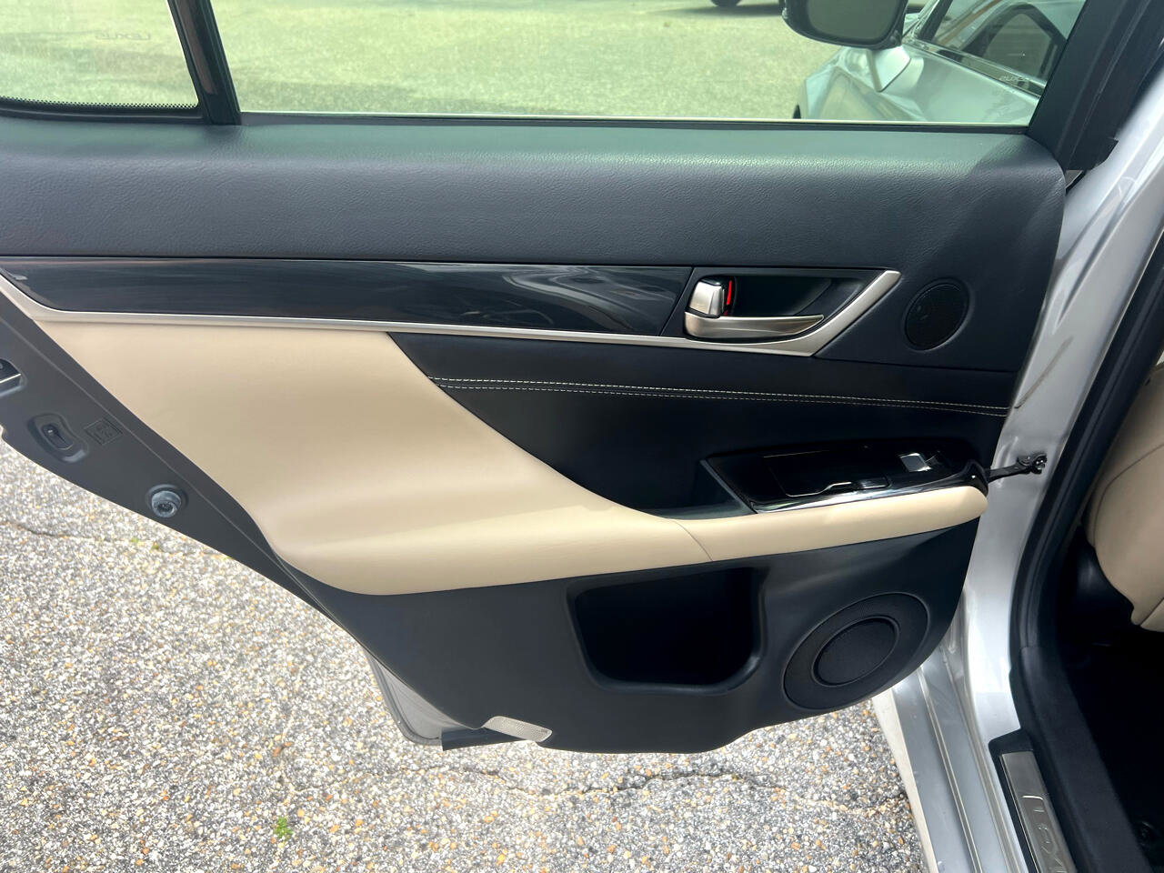 Used 2016 Lexus GS 200t image 28