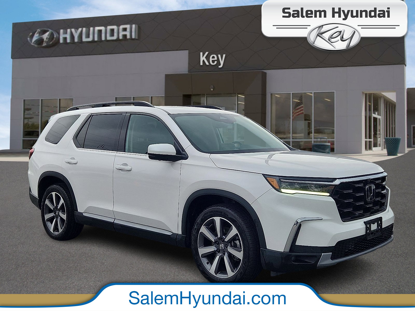 Used 2023 Honda Pilot Elite image 1