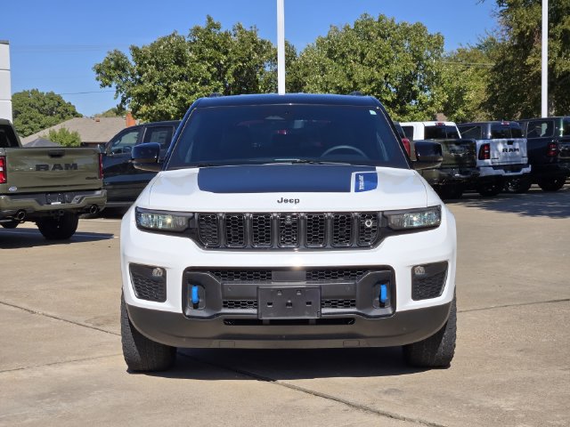 Used 2023 Jeep Grand Cherokee Trailhawk w/ Advanced Protech Group II AWD/4WD image 2